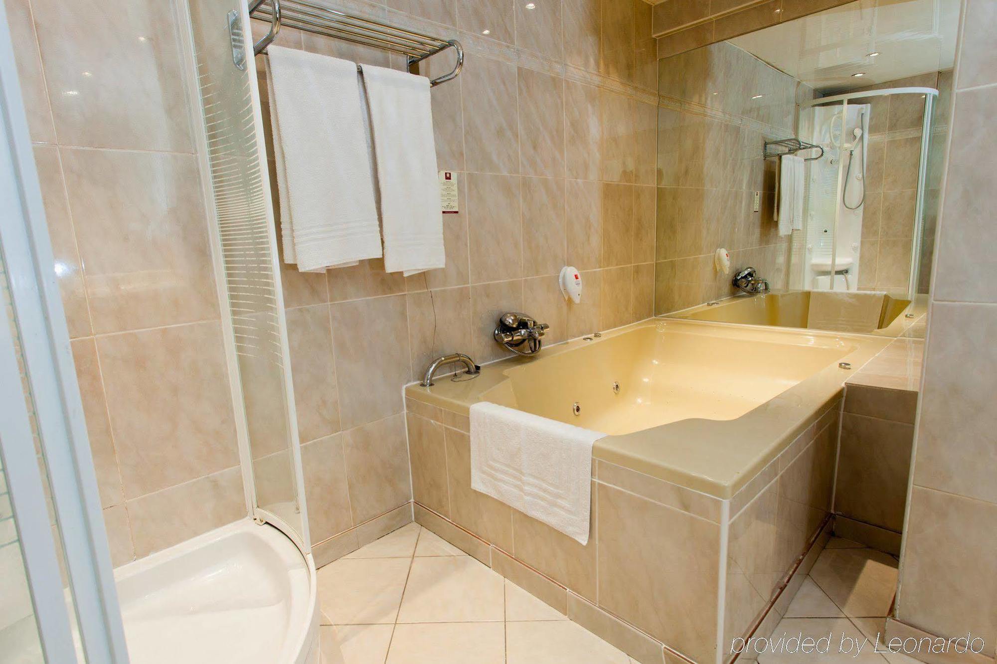 Leonardo Hotel Charleroi City Center Luaran gambar